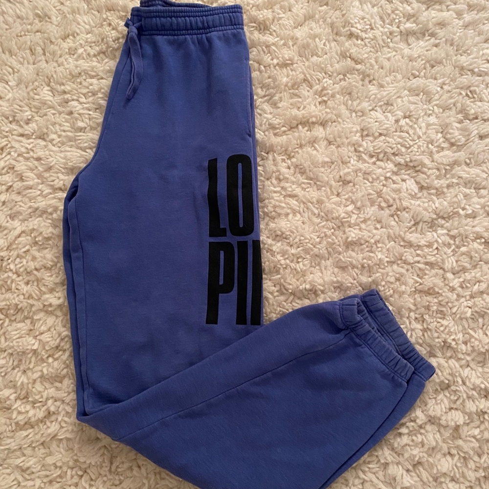 “love pink” purple swaatpants